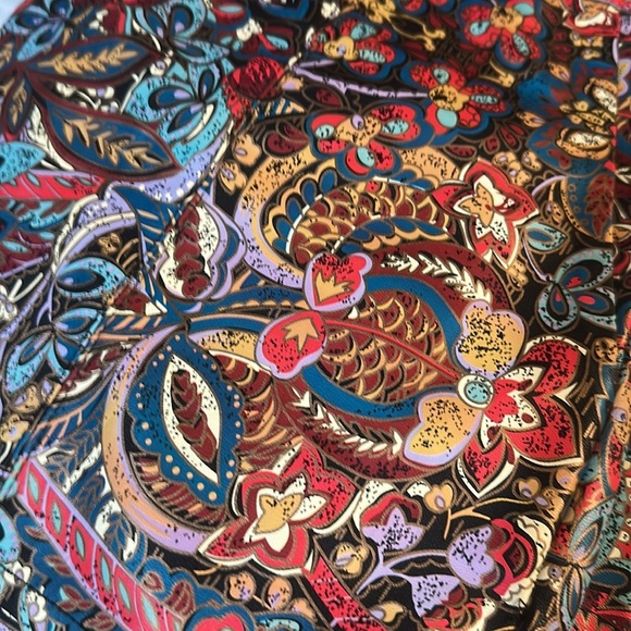 Very J Faux Leather Boho Printed Paisley Shorts L Fall Fashion - Picture 9 of 9